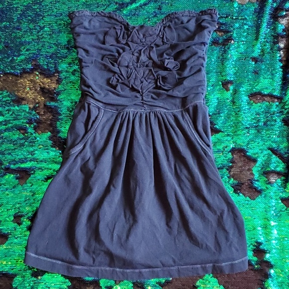 Abercrombie & Fitch Dresses & Skirts - Strapless mini dress